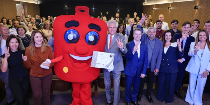 Caiado celebra Hemocentro de Goiás como primeiro no Brasil com ONA3